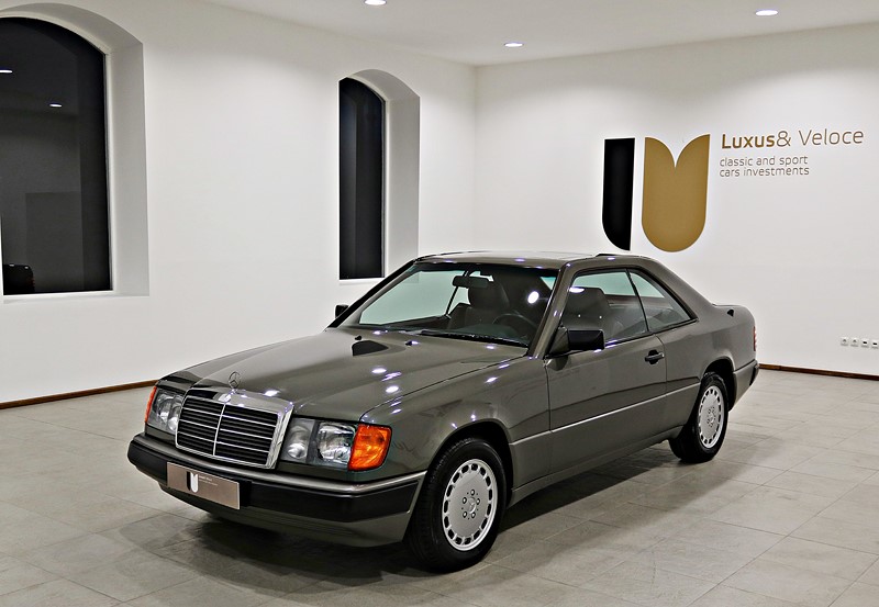 1988 Mercedes Benz 300CE